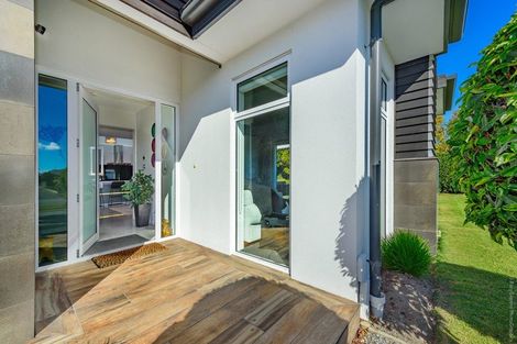 Photo of property in 19 Old Red Barn Road, Halswell, Christchurch, 8025