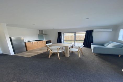 Photo of property in 2/5 Mount View Road, Melville, Hamilton, 3206