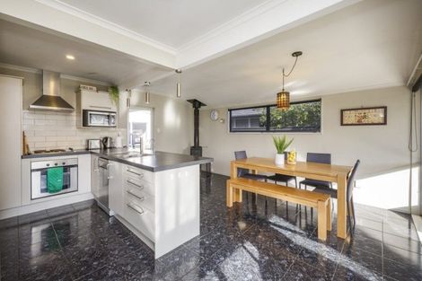 Photo of property in 40 Pencarrow Street, Highbury, Palmerston North, 4412