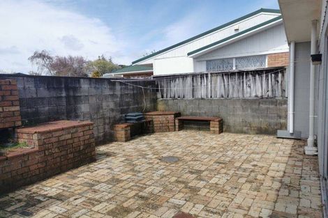 Photo of property in 35 Berkley Avenue, Hillcrest, Hamilton, 3216