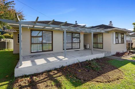 Photo of property in 14 Wi Pere Street, Manakau, Levin, 5573