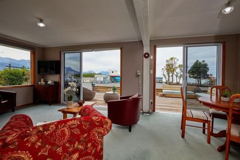 Photo of property in 194 Esplanade, Kaikoura, 7300
