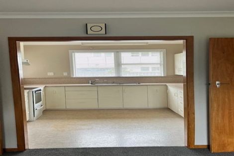 Photo of property in 180 Matai Road, Raumati Beach, Paraparaumu, 5032