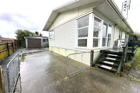 Photo of property in 106 Cargill Street, Papakura, 2110