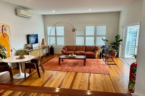 Photo of property in 35 Sullivan Avenue, Mangere Bridge, Auckland, 2022