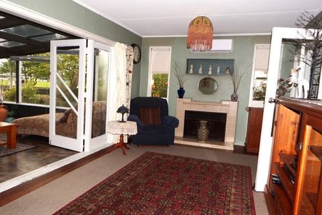 Photo of property in 14 Humphrey Street, Marton, 4710