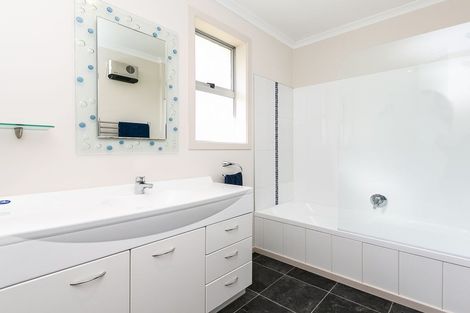 Photo of property in 480 Taieri Road, Halfway Bush, Dunedin, 9010