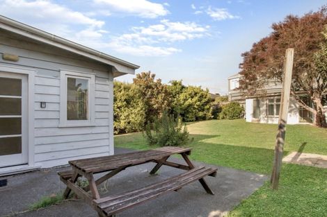 Photo of property in 10 Bungalow Avenue, Point Chevalier, Auckland, 1022