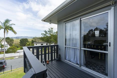 Photo of property in 10 Arawa Place, Onerahi, Whangarei, 0110