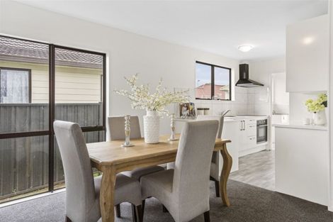 Photo of property in 9 Elisa Lane, Ranui, Auckland, 0612