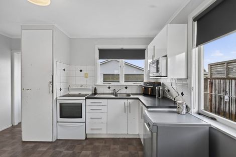 Photo of property in 237 Huatoki Street, Upper Vogeltown, New Plymouth, 4310