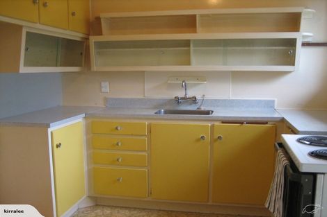 Photo of property in 3/200 Te Atatu Road, Te Atatu South, Auckland, 0610