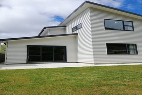 Photo of property in 69 Melksham Drive, Churton Park, Wellington, 6037