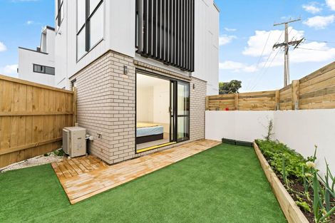 Photo of property in 1/258 Lake Road, Hauraki, Auckland, 0622