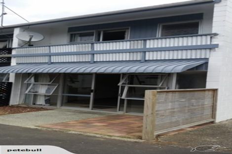 Photo of property in 2/5 Second Avenue, Avenues, Whangarei, 0110