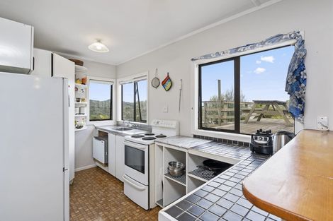 Photo of property in 99 Doves Bay Road, Kerikeri, 0294