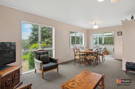 Photo of property in 212 Seaforth Road, Waihi Beach, 3611