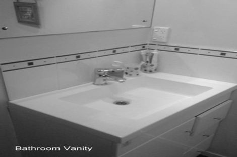 Photo of property in 662 Beach Road, Browns Bay, Auckland, 0630