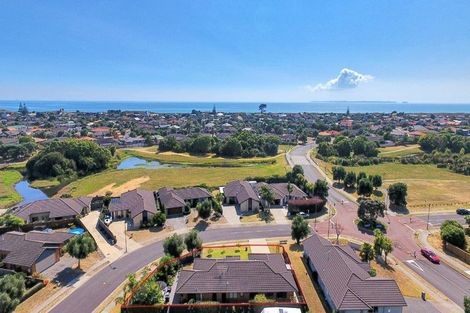 Photo of property in 3 Carrington Drive, Papamoa Beach, Papamoa, 3118