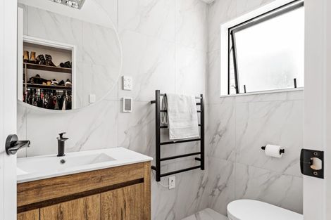 Photo of property in 49 Kea Road, Silverdale, 0932