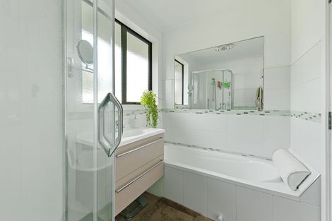 Photo of property in 47 Seaward Road, Edendale, 9825