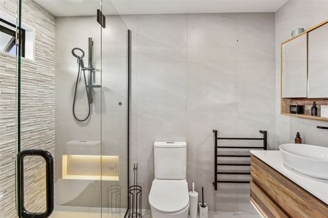 Photo of property in 8 Whitburn Avenue, Halswell, Christchurch, 8025