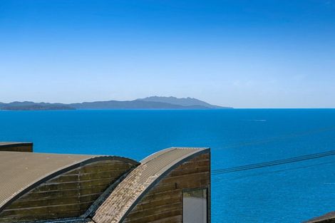 Photo of property in 8b Duncansby Road, Stanmore Bay, Whangaparaoa, 0932