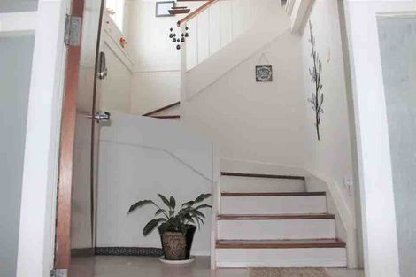 Photo of property in 1/97a Nile Road, Milford, Auckland, 0620