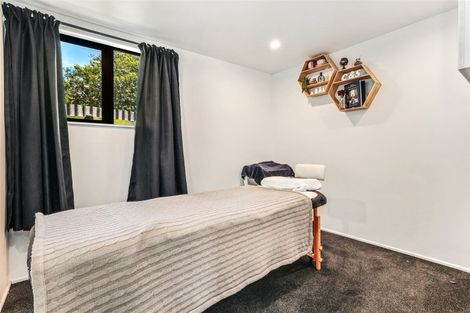 Photo of property in 6 Curletts Road, Sockburn, Christchurch, 8042