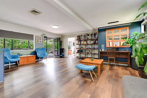 Photo of property in 6 Cemetery Road, Waiuku, 2123