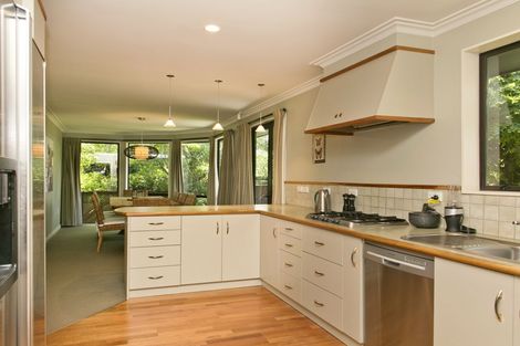 Photo of property in 8 Aubrey Crescent, Rainbow Point, Taupo, 3330