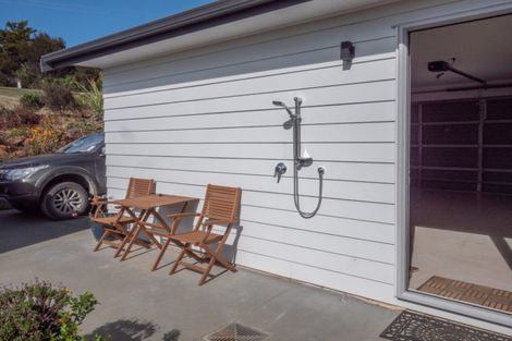 Photo of property in 601 Cable Bay Block Road, Cable Bay, 0420
