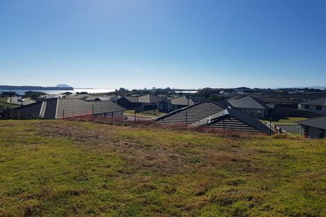 Photo of property in 13 Lakeside Terrace, Omokoroa, 3114