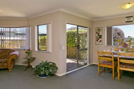Photo of property in 2/2 Astelia Way, Waipahihi, Taupo, 3330