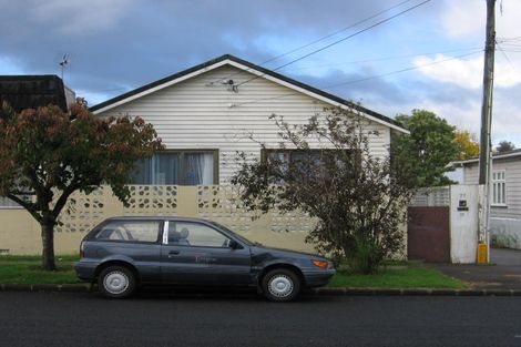 Photo of property in 2/77 Fitzroy Street, Papatoetoe, Auckland, 2104