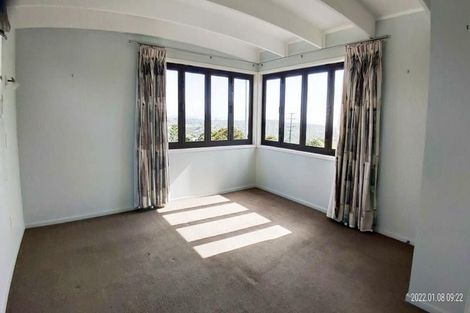 Photo of property in 722 East Coast Road, Pinehill, Auckland, 0632