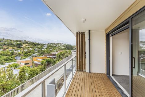 Photo of property in 4/63 Tiketike Way, Brooklyn, Wellington, 6021
