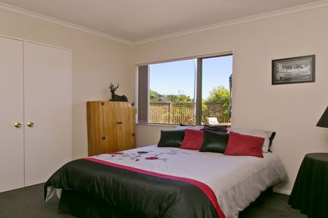 Photo of property in 2/2 Astelia Way, Waipahihi, Taupo, 3330