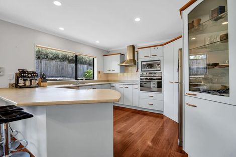 Photo of property in 13 Guernsey Place, Grandview Heights, Hamilton, 3200