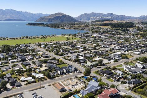 Photo of property in 112 Tenby Street, Wanaka, 9305