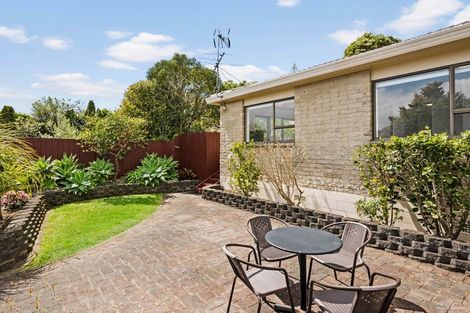 Photo of property in 1/12 Eastwood Rise, Browns Bay, Auckland, 0630