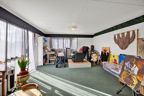 Photo of property in 71 Fantham Street, Hawera, 4610