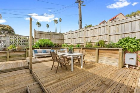 Photo of property in 32 Hipango Terrace, Durie Hill, Whanganui, 4500