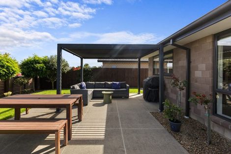 Photo of property in 32 East Ellington Drive, Mairehau, Christchurch, 8052