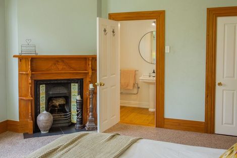 Photo of property in 18 Thornton Road, Cambridge, 3434