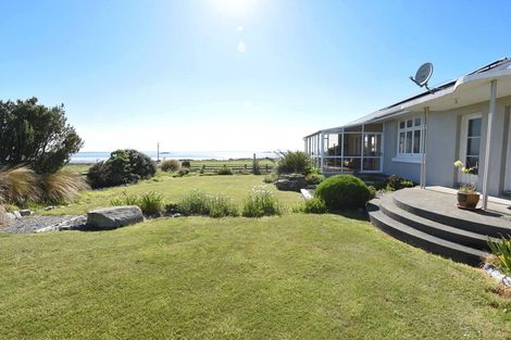 Photo of property in 2319 Bluff Highway, Greenhills, Invercargill, 9877