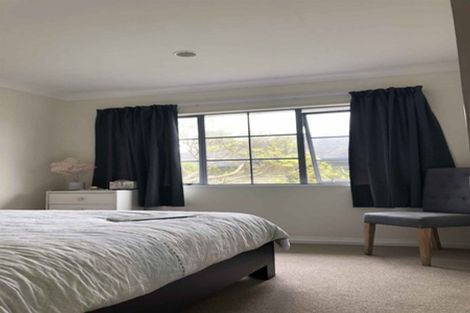 Photo of property in 23 Manor Park, Sunnyhills, Auckland, 2010