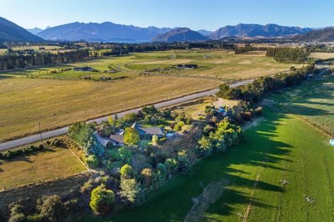 Photo of property in 431 Riverbank Road, Wanaka, 9382