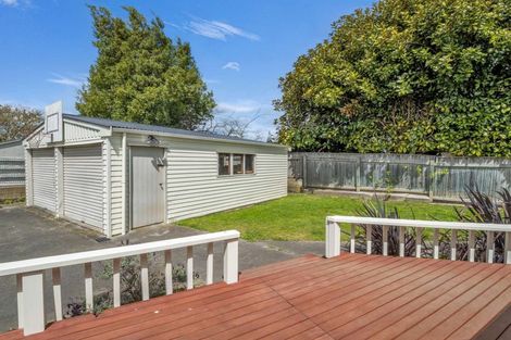 Photo of property in 14 Antrim Place, Hokowhitu, Palmerston North, 4410