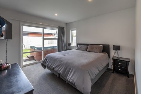 Photo of property in 33 Lewis Crescent, Rolleston, 7614